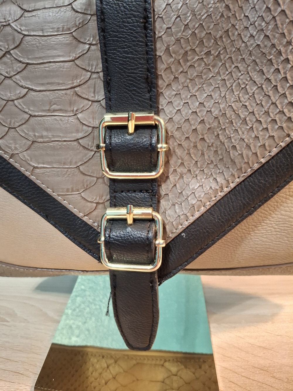 Steve Madden Taupe and Black Textured Envelope Crossbody with Gold Chain - Picture 2 of 10